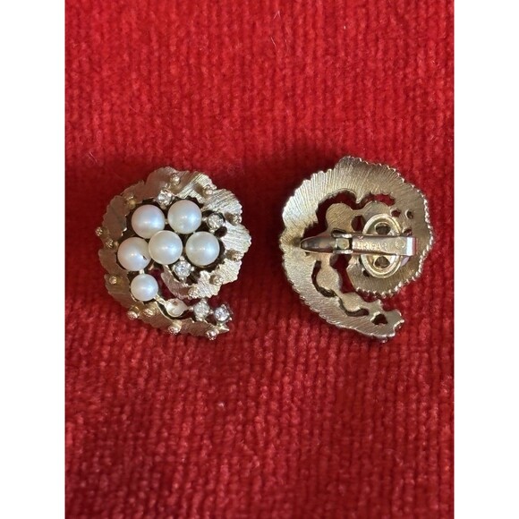 Crown Trifari Heavy Gold Plated, Cubic Zirc, Pearl Necklace & Matching Earrings - Picture 13 of 16